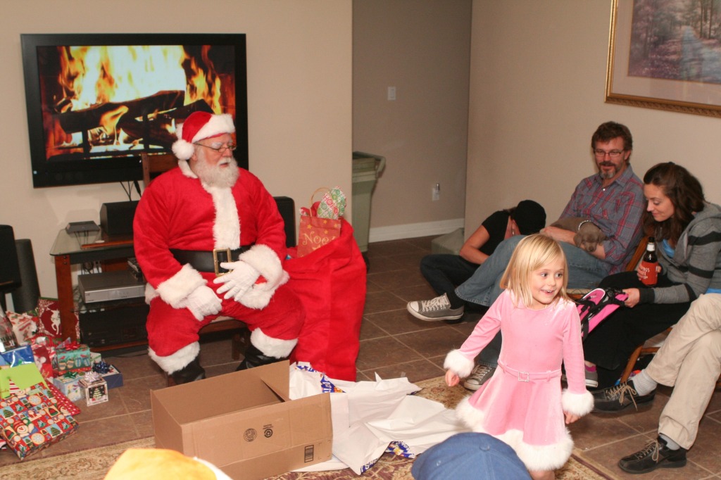2012-12-24 070 Christmas Eve at T&S.jpg